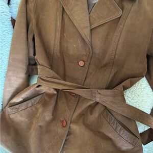 Elegant Tan Women's Trench Coat